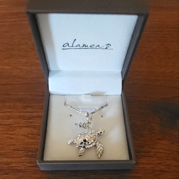 Alamea Hawaii sterling silver turtle pendant necklace (NWT) - Picture 3 of 5